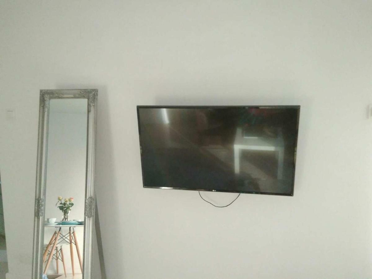 Manufaktura Apartment Warsaw Luaran gambar